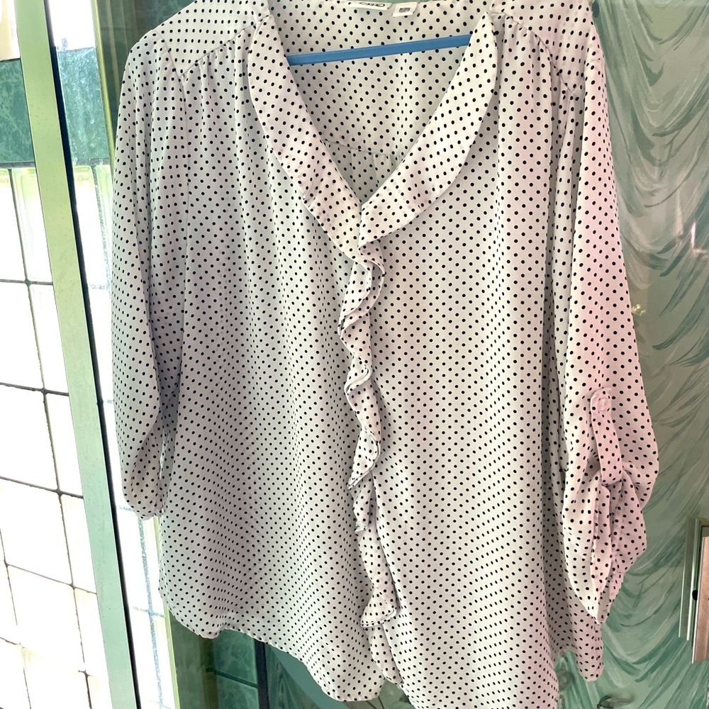 Polka dot Cato brand. Like new.